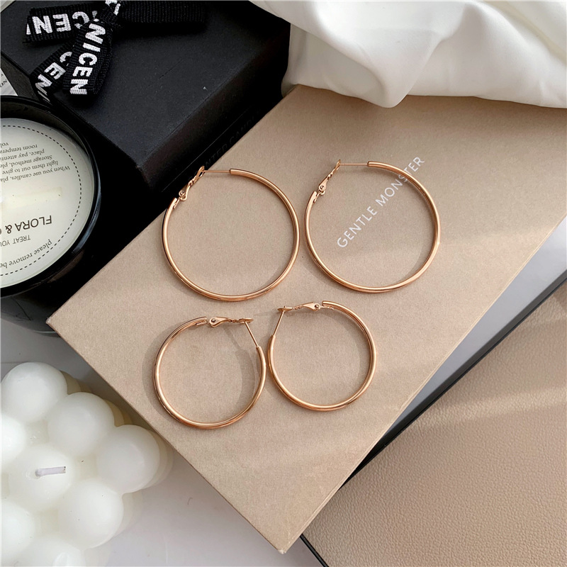 Solid Color Pattern Women'S Gender Fashion Solid Color Titanium Steel Plating Hoop Earrings 1 Pair