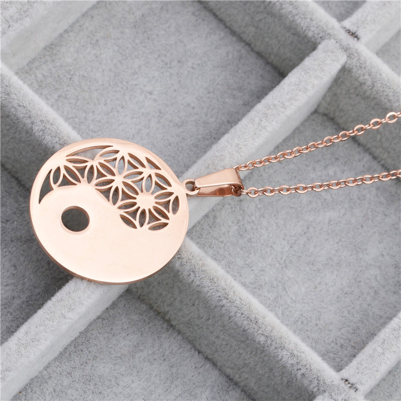 Fashion Jewelry Fashion Wild Necklace Stainless Steel Gossip Pendant Necklace Wholesale Nihaojewelry display picture 3