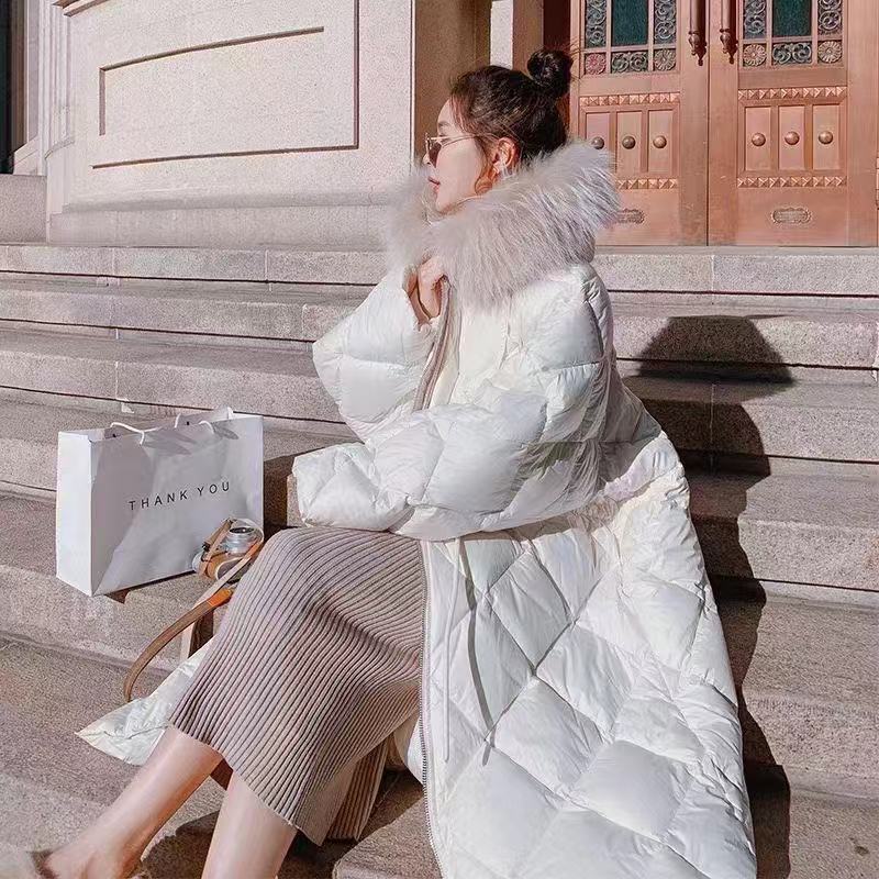 2020新款泛泛款韩版羽绒服女中长款大毛领加厚保暖菱格连帽外套潮