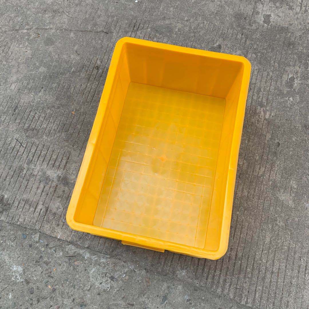 供应黄色塑料周转箱 加厚红色整理收纳箱 车间仓库物流塑胶箱绿色