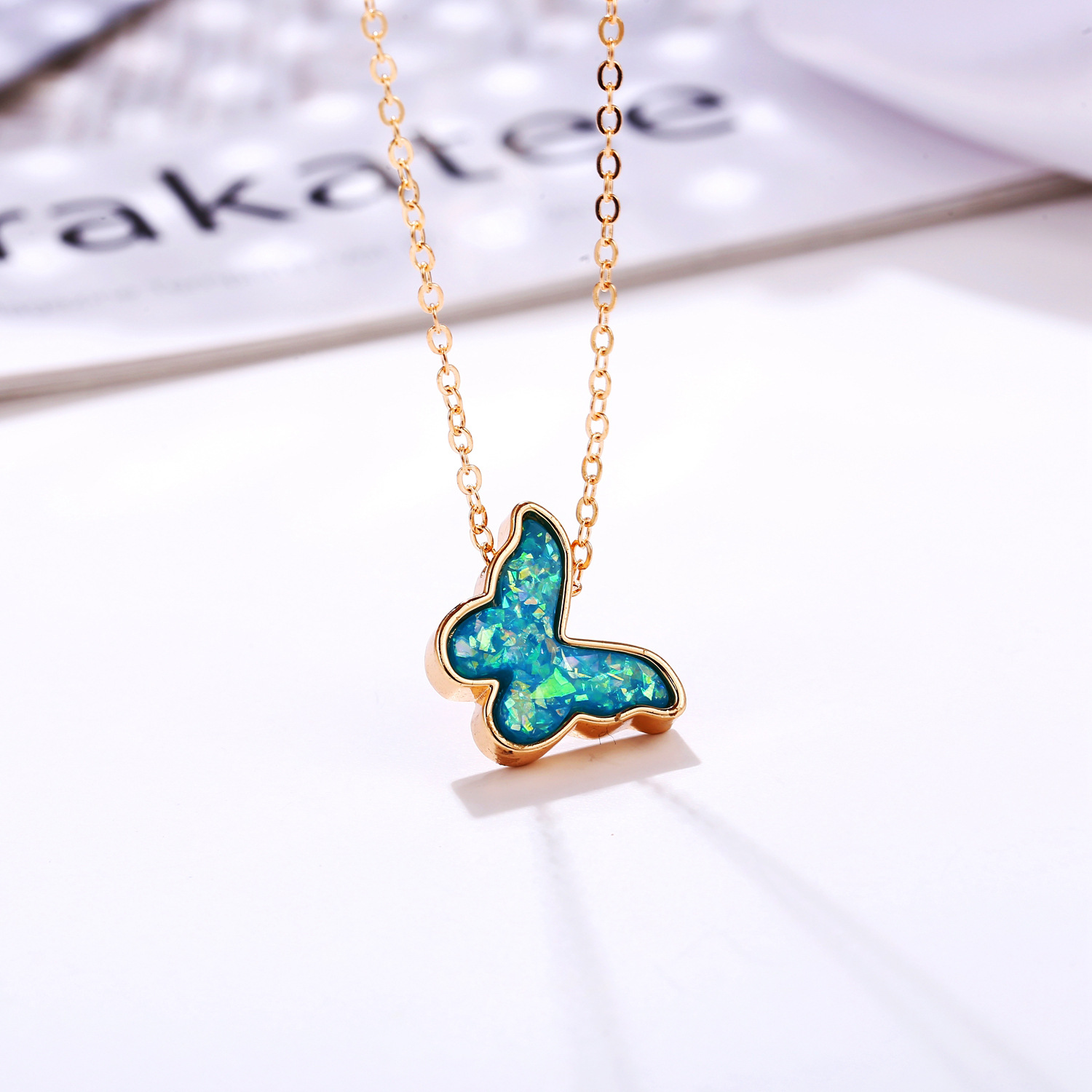 New Multicolor Butterfly Necklace Creative Retro Simple Color Alloy Clavicle Chain display picture 1