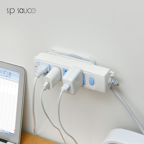 Plug holder, punch-free wiring board, router socket plug board, wall-mounted, wall-mounted plug-in type, removable