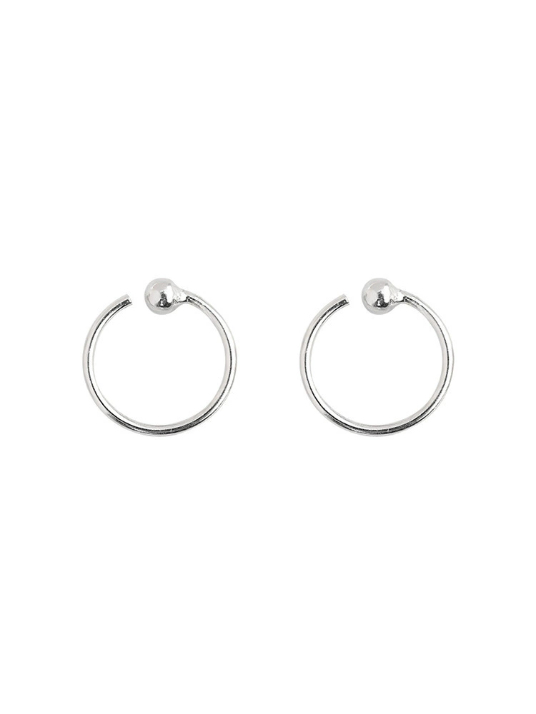 Fashionable earrings