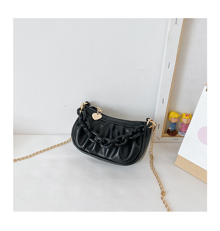 Girl's Pu Leather Solid Color Streetwear Dumpling Shape Open Crossbody Bag display picture 2