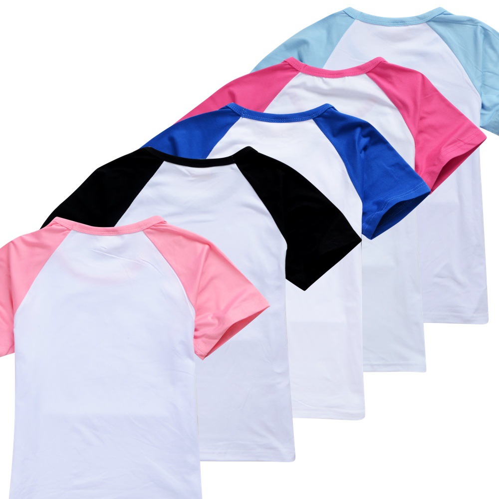 Camiseta e shorts para meninas da escola,