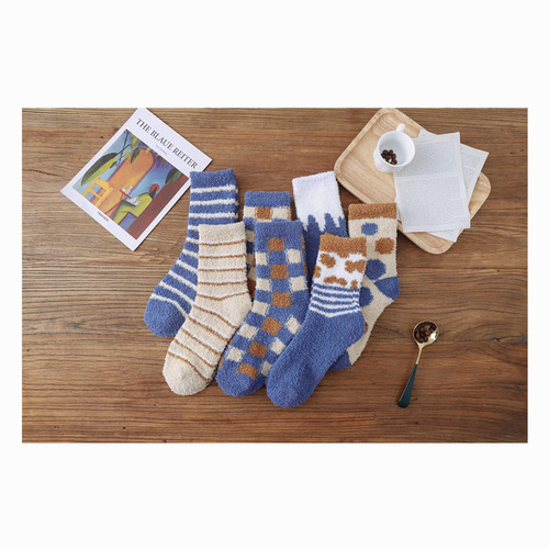 Wholesale coral fleece socks home floor socks women's milk plaid mid-tube thickened warm sleep socks blue series