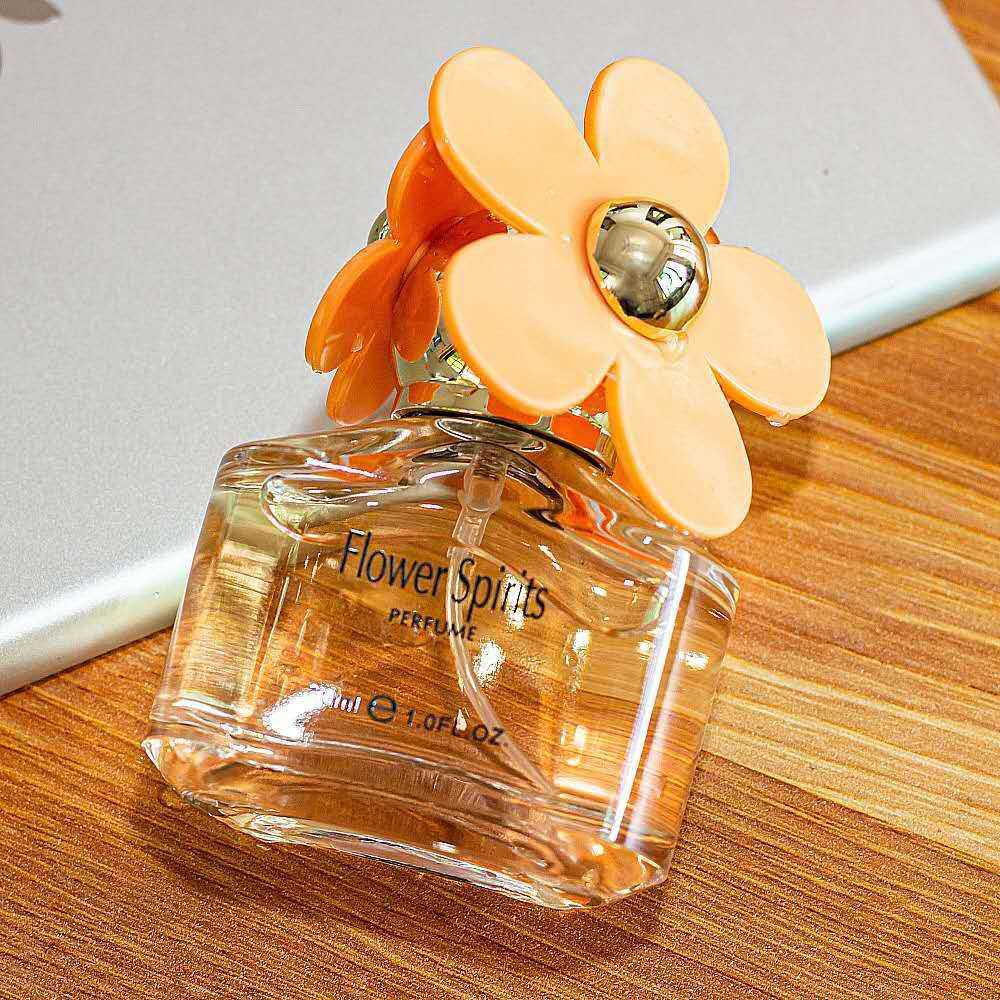 Daisy Perfume lady Refreshing fragrance Lasting Elegant and quiet girl student Perfume Big bottle high-grade One piece On behalf of