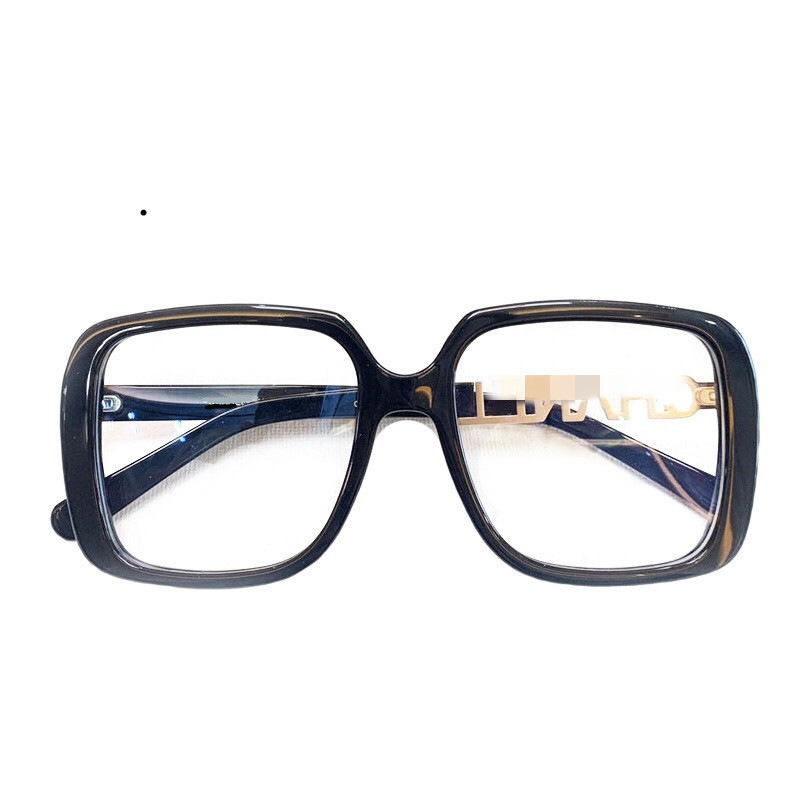 14047487477_1184145235