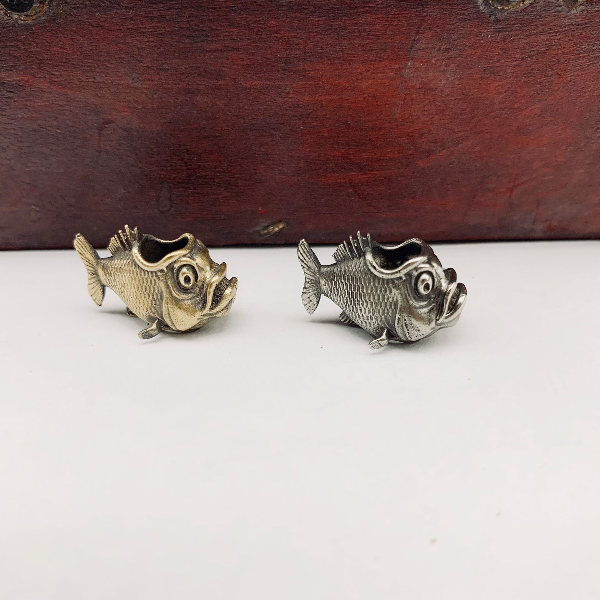 Knife pendant accessories pure brass African piranha flashlight pendant finger Tiger pendant lighter pendant EDC outdoor supplies diy