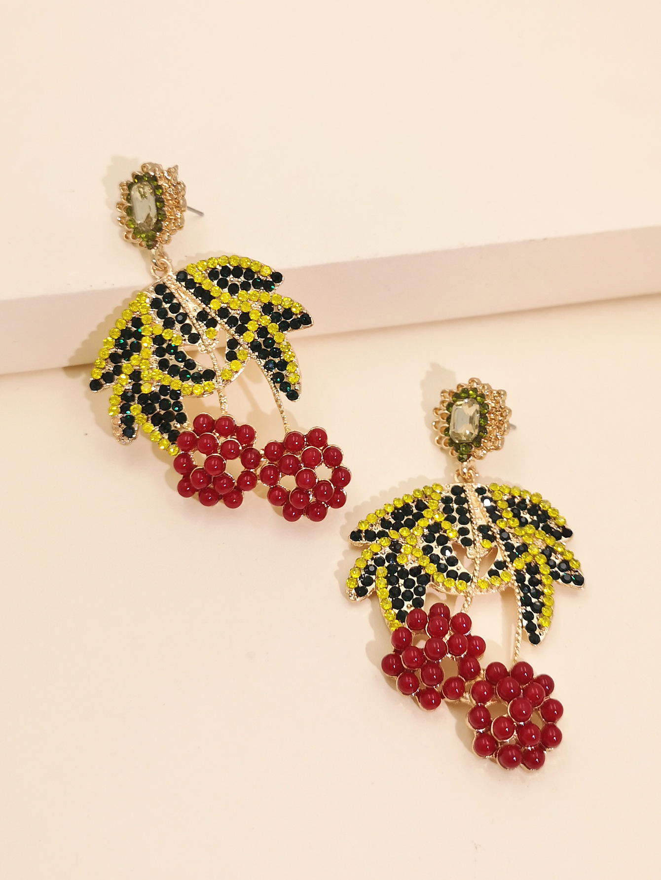 New Fashion Personality Earring Trend Cute Creative Popular Diamond Fruit Earrings Nihaojewelry Wholesale display picture 5