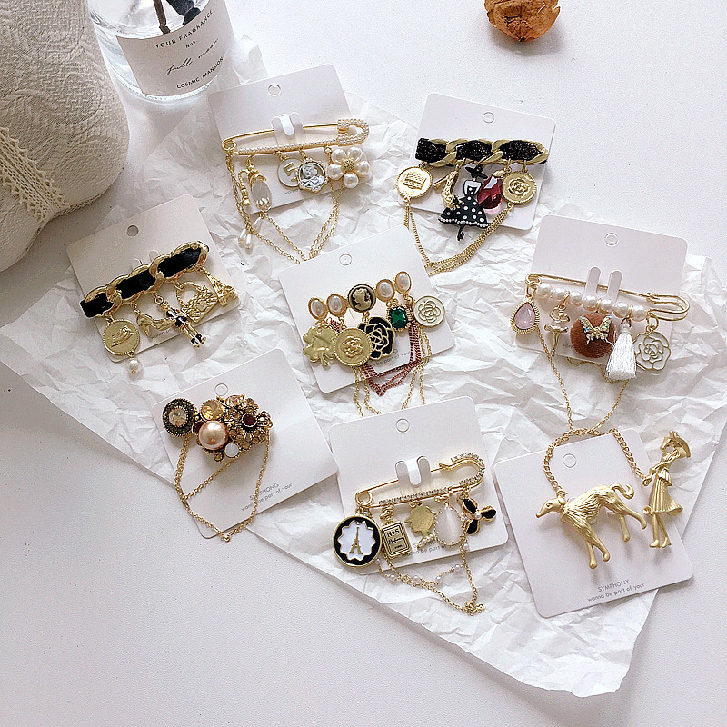 New  Retro Alloy Dripping Simple All-match Brooch display picture 18