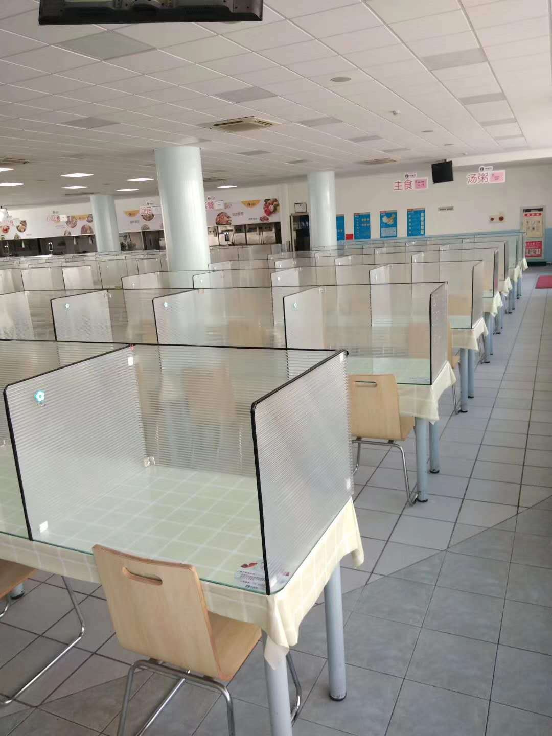 透明餐桌卫生防护工厂食堂隔离保护卫生防感染