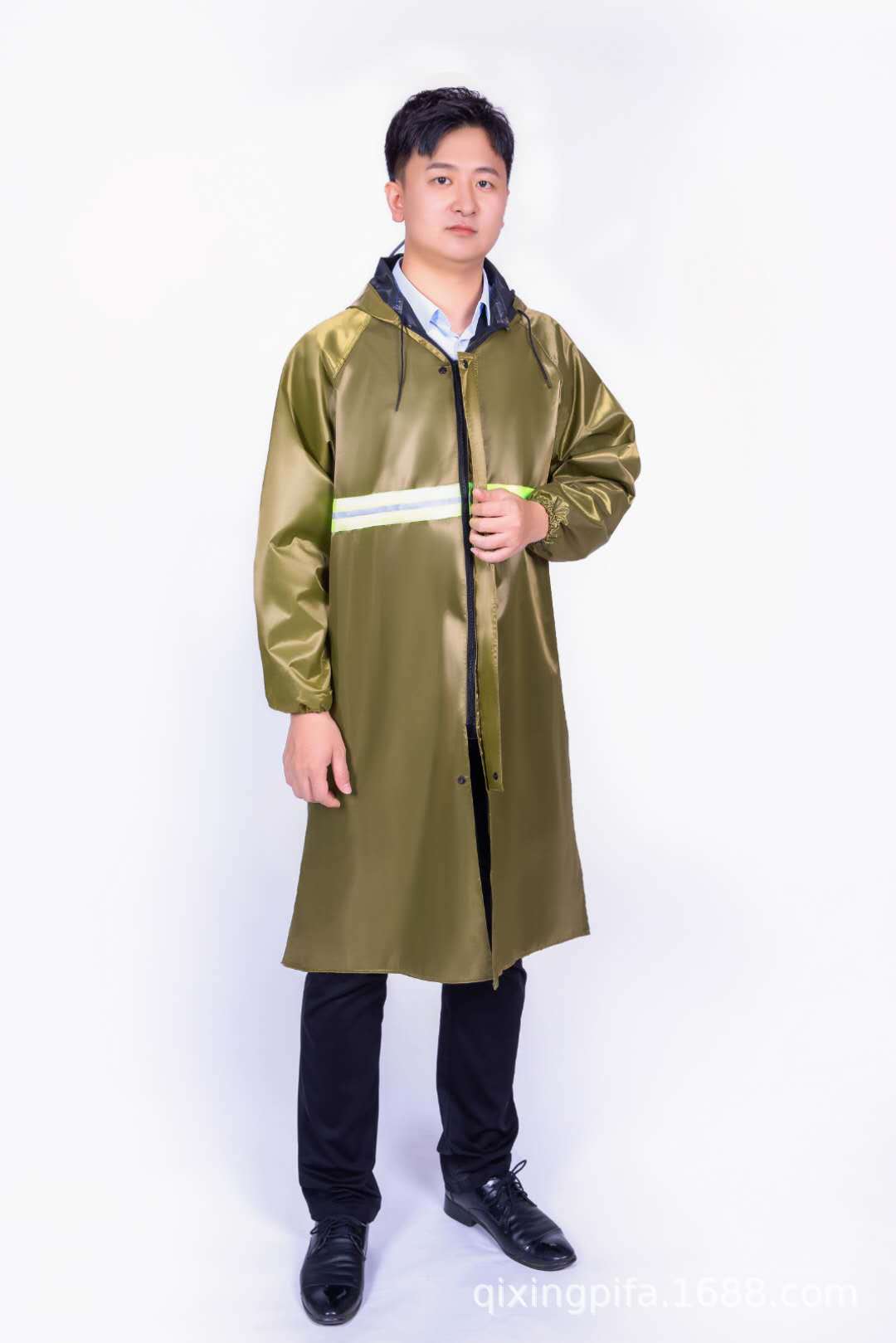 Long travel waterproof raincoat for men and women for hiking