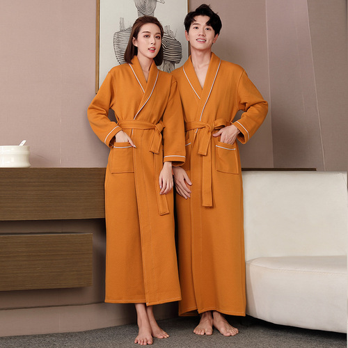 Cozy Four-Season Cotton Filled Air Layer Warm Couple's Robe Bathrobe with Water Absorbent Design - One Piece Shipping