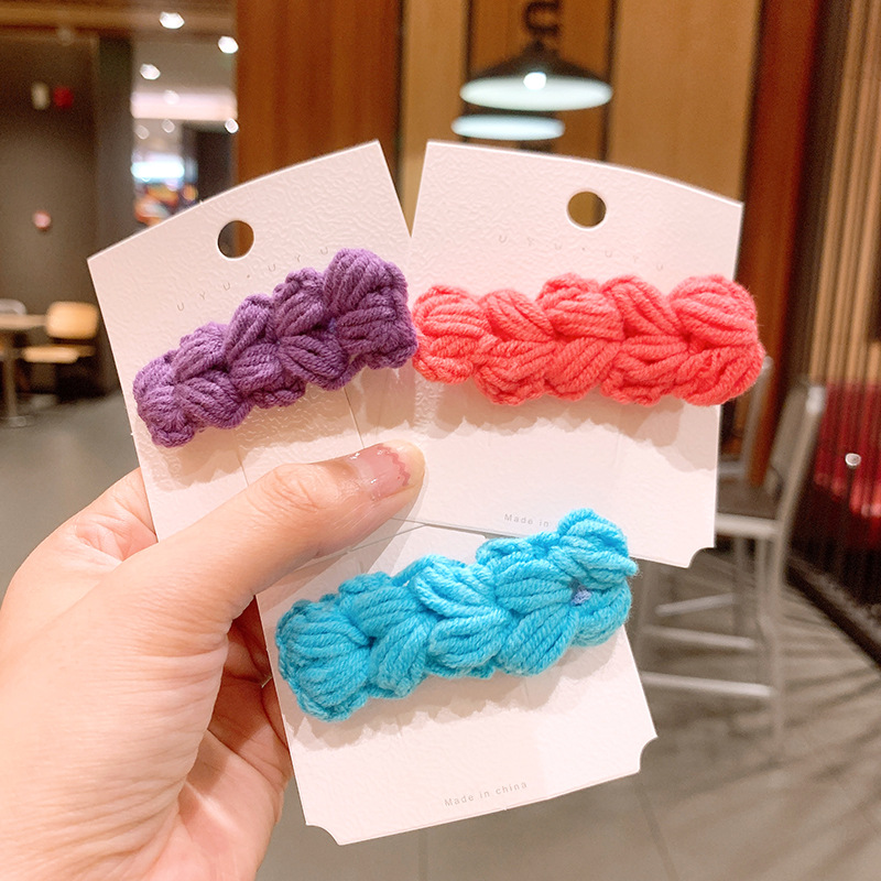 New Cute Duckbill Clip Knitted Hair Clip Candy Color Wool Hair Accessories Wholesale display picture 1