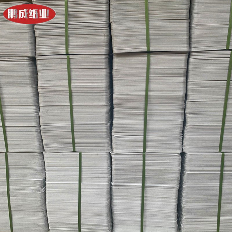 厂家直销单面白纸板服装内衬纸板衬衣灰纸板250克-550克纸板定制