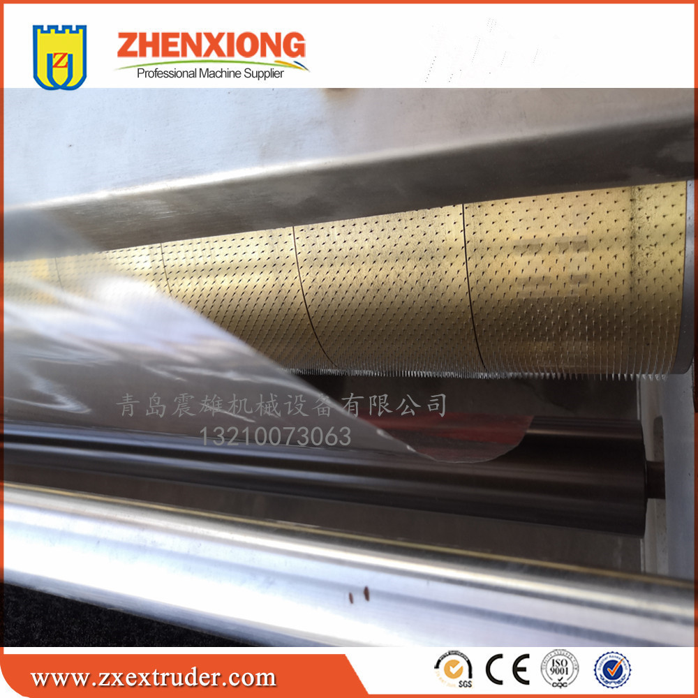 薄膜打孔机 全自动薄膜打孔机 微针加热薄膜打孔机 青岛震雄QDZX