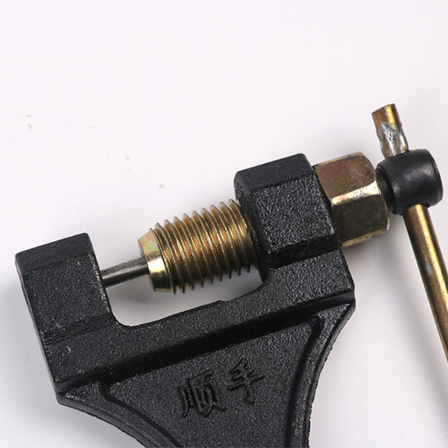 Motorcycle chain removal and repair tools Tricycle chain remover chain cutter Bicycle chain removal tool