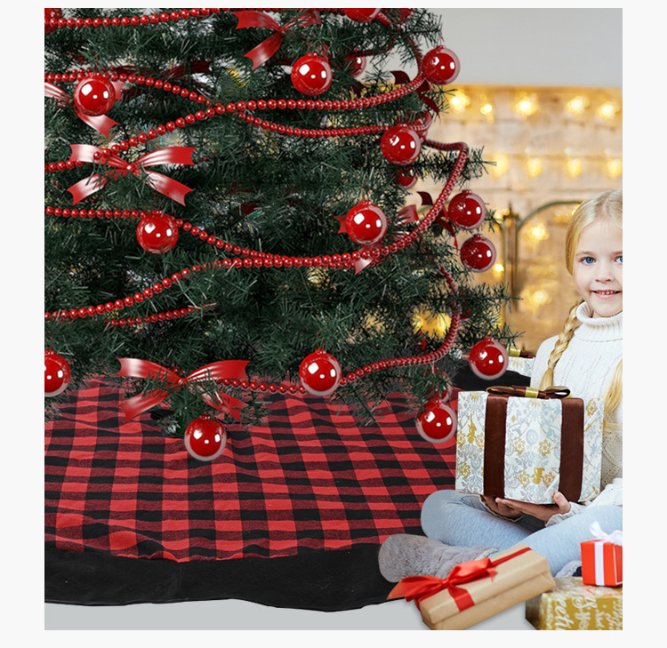 Christmas Decoration Red And Black Plaid Flannel Tree Skirt display picture 4