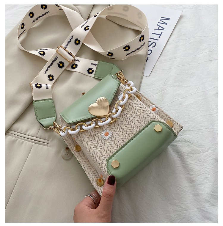 Women's Small Straw Solid Color Vintage Style Square Flip Cover Crossbody Bag display picture 2