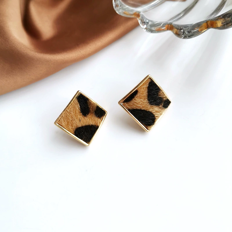 Серебряная игла, квадратные серьги, серебро 925 образец, простой и элегантный дизайн