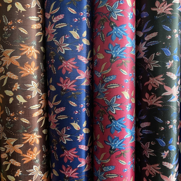 The color tin printing series of printed foam is in large stock and available for wholesale. We mainly produce outer packaging for bags, cosmetic bags, etc detail image 1