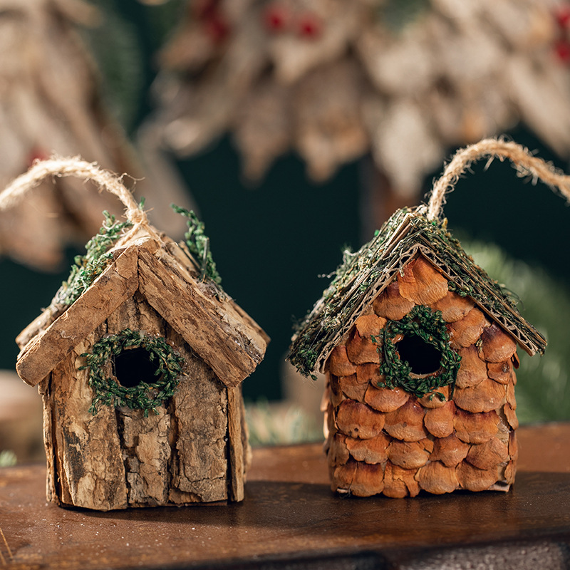 Corteza de Navidad pequeña casa decoración colgante nido de pájaros pequeña casa colgante árbol de Navidad colgante decoración de escritorio microscópica