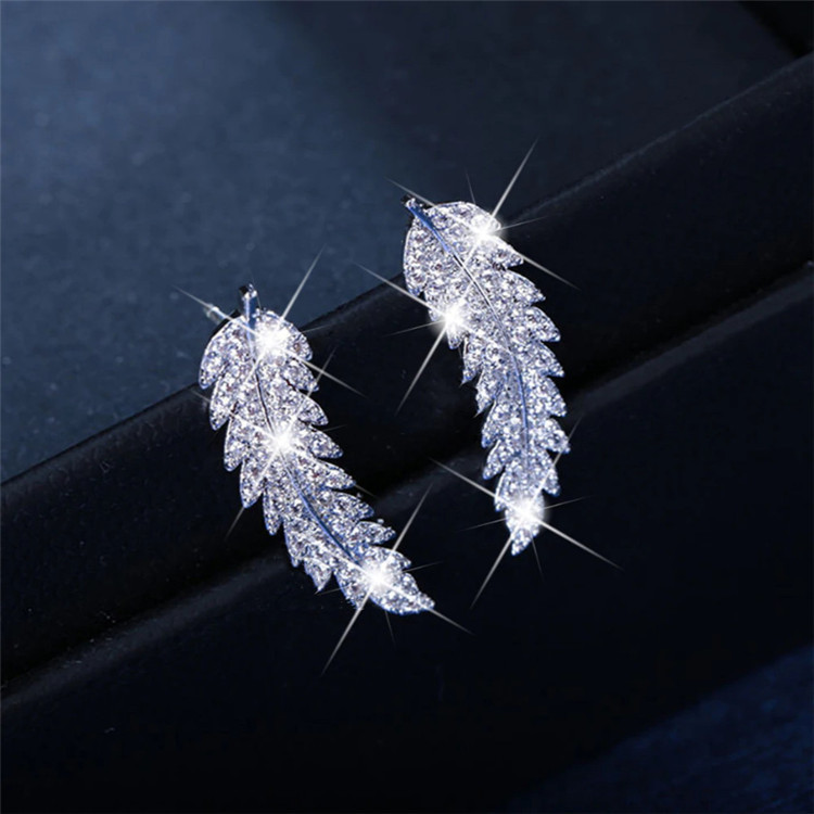 1 Pair Fashion Leaf Alloy Inlay Artificial Gemstones Women's Earrings display picture 1