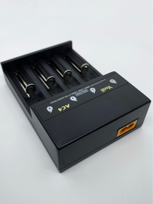 Yonii廠家定制 21700锂電池充電器 18650 美規26650歐規4槽充電器