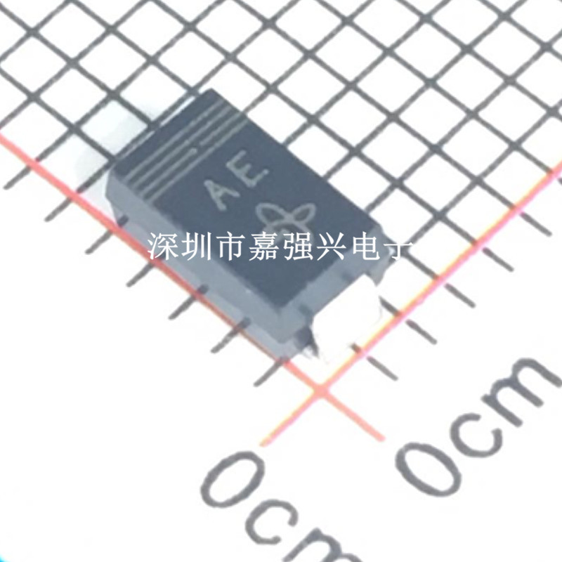 全新 SMAJ5.0A DO-214AC 40A 5V 400W SMA 贴片单向瞬变TVS二极管