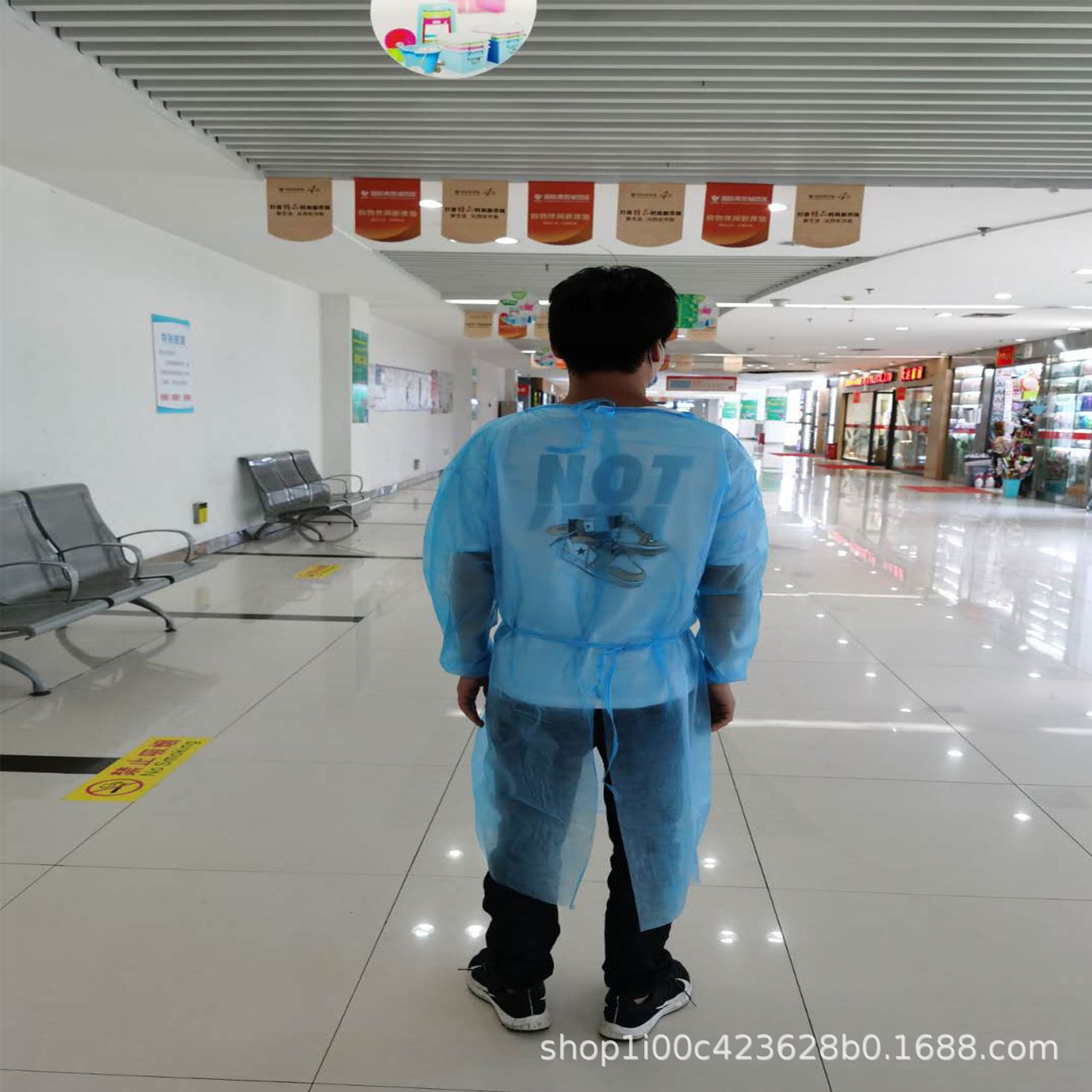 Manufactor wholesale Civil disposable Non-woven fabric Protective clothing disposable Gowns Dust proof clothing Surgical gowns coverall