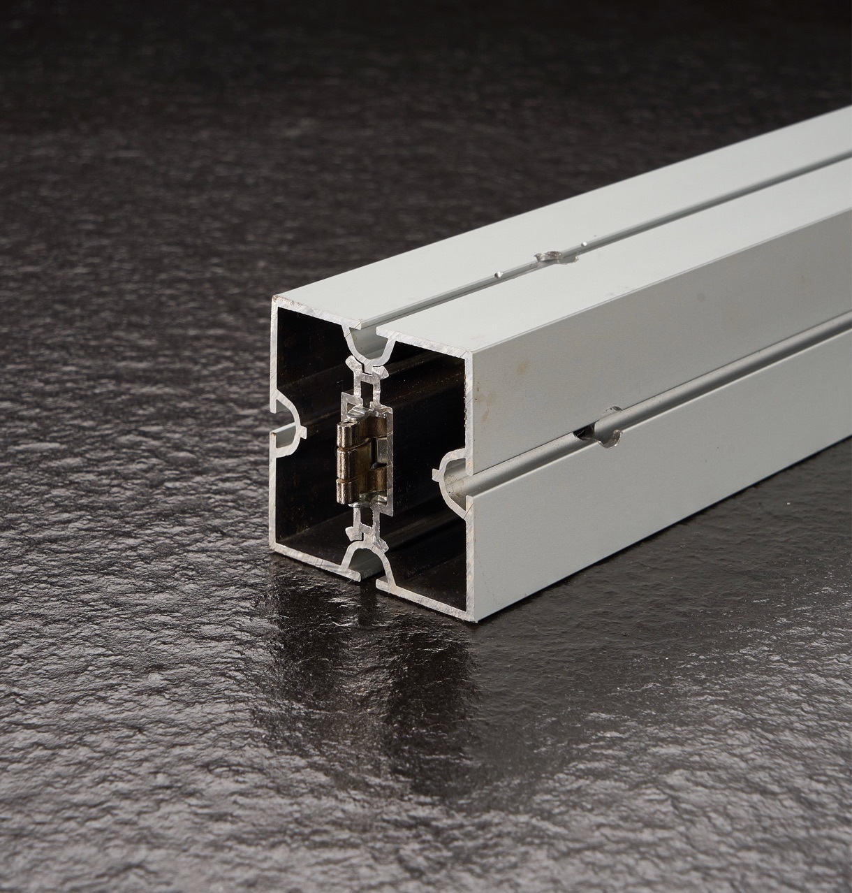 �����������ԡ�������ķַ��� �ྻ��40MM��װʽ�������׳���