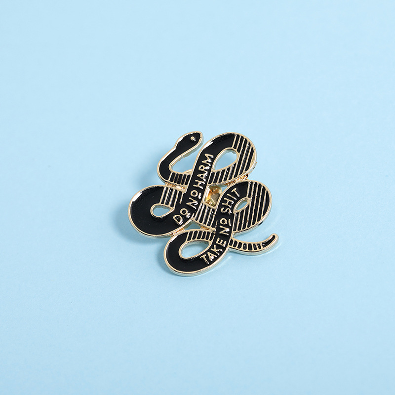 New Style Brooch European And American Creative Brooch Do No Harm Take No Hollow Python Denim Badge Wholesale Nihaojewelry display picture 9