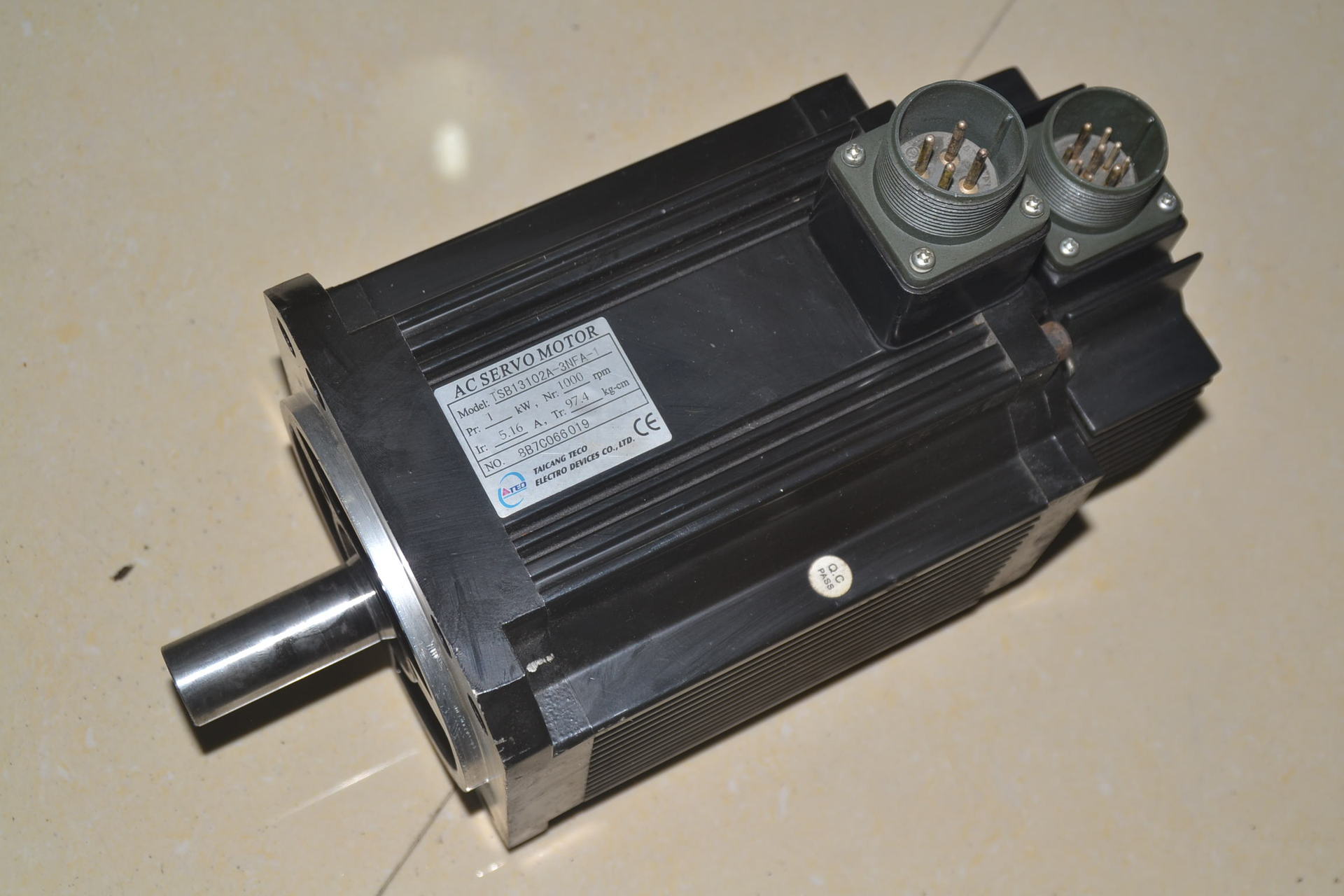 东元 TSB13102B-3NFA-1 1KW  2000转 4.8NM 130 22轴伺服电机