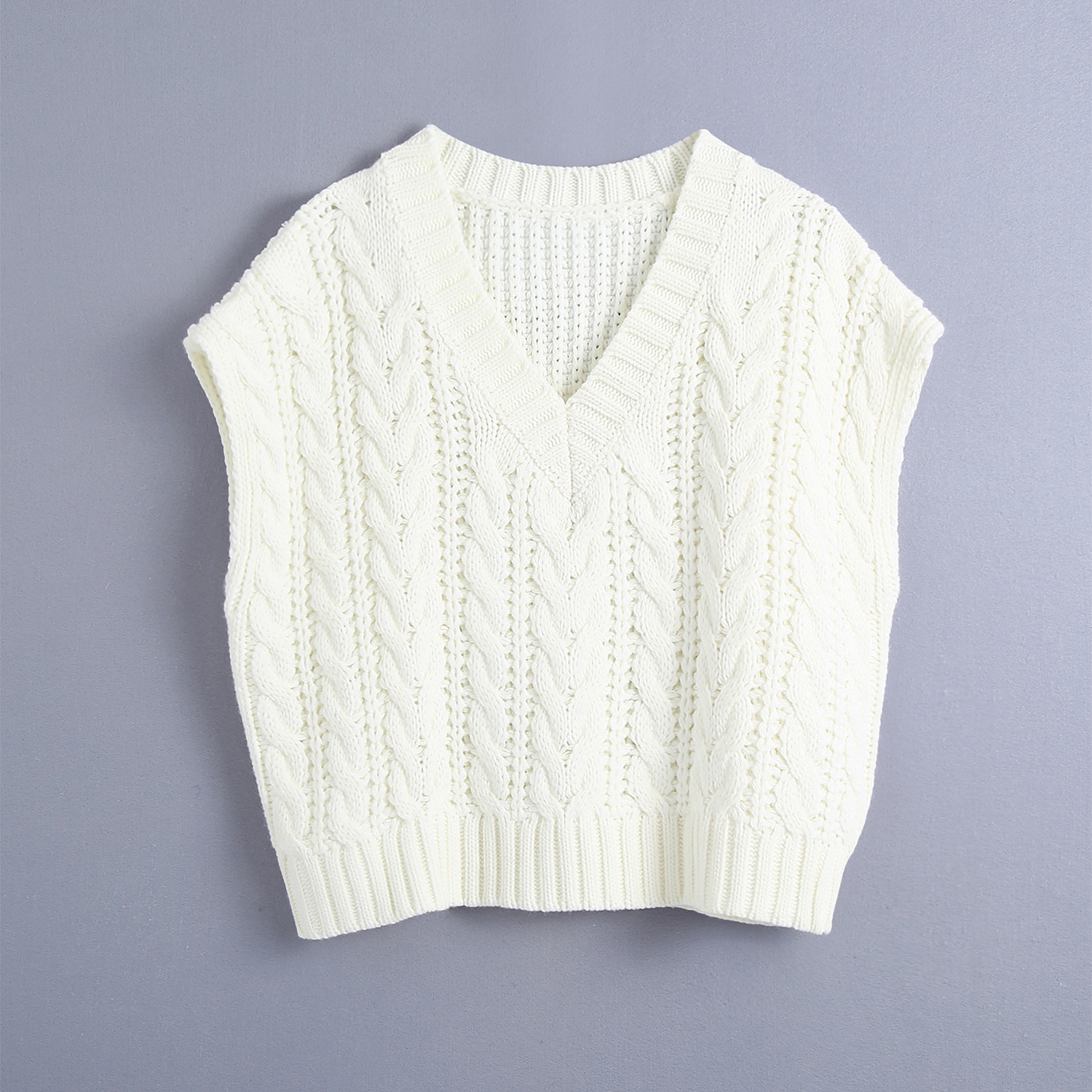 Wholesale autumn cable knit v-neck white sleeveless pullover women's knitted vest NSAM3844