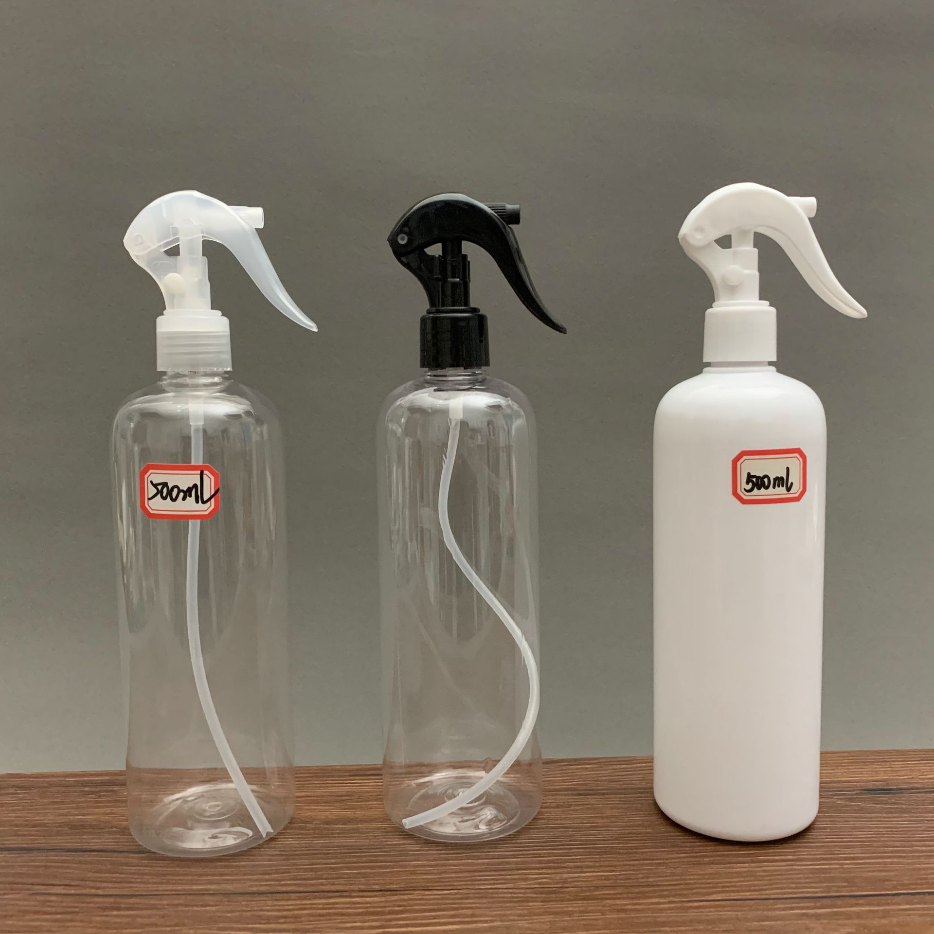 Plastic sprayer
