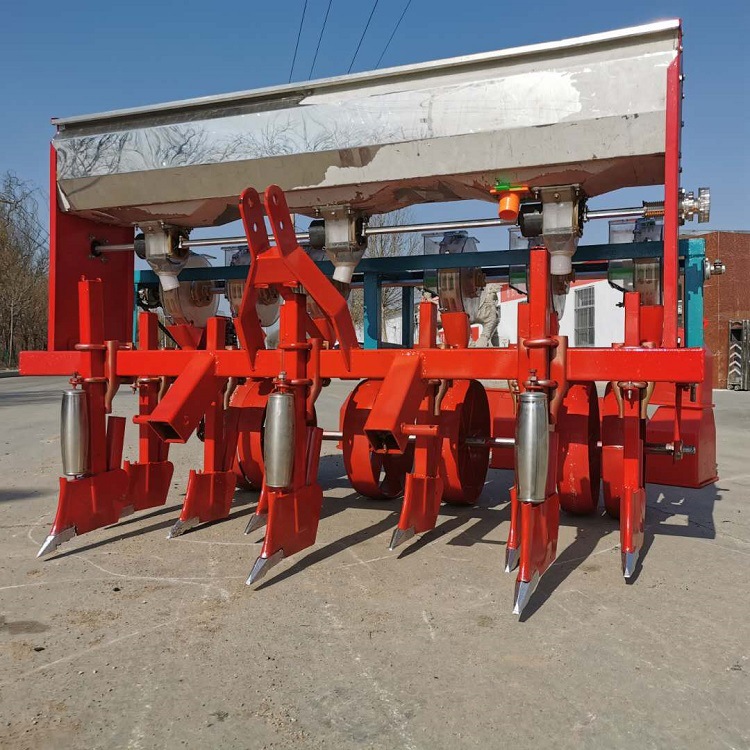 长春家用苞米点播机玉米种植机拖拉机牵引浆腿免耕现货