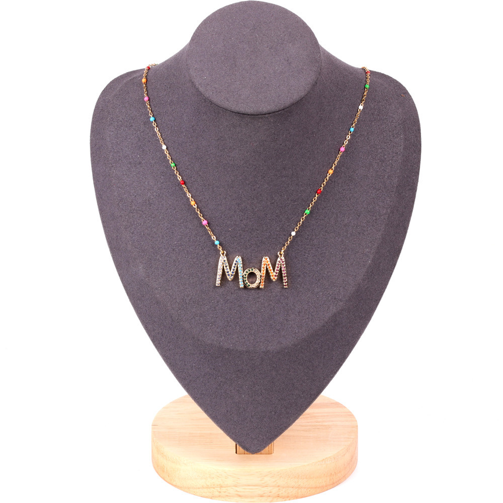 Mother's Day Gift Wholesale New Fashion Dripping Necklace With Diamond Mom Letter Necklace display picture 4