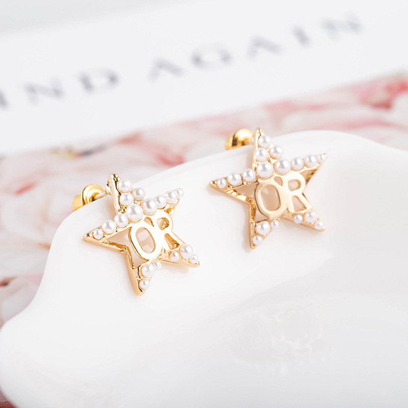 New Five-pointed Star Korean Popular Pearl Earring display picture 3