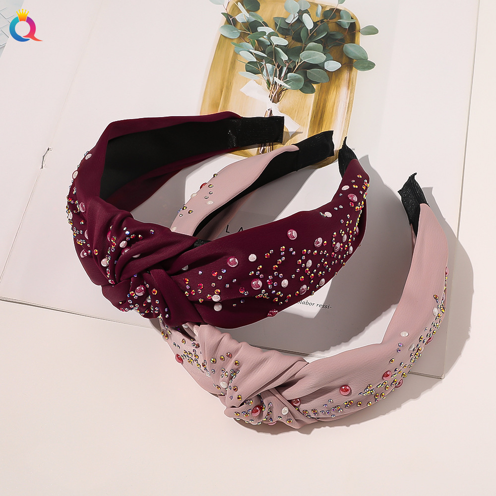 Hot-saling Color Diamond Fabric Knotted Retro Simple Plain Pressed Hair Non-slip Headband display picture 5