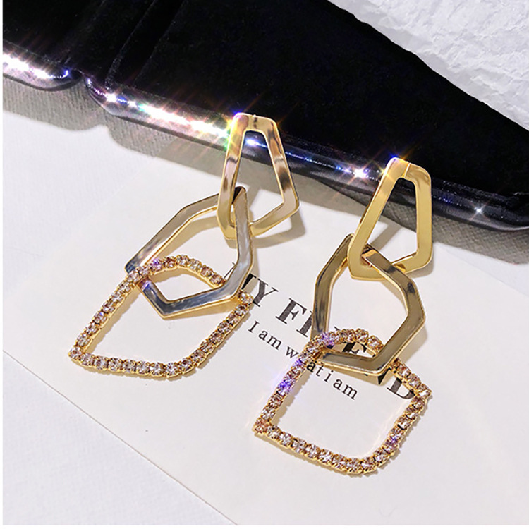 Geometric Rhinestone Alloy Fashion Earrings Wholesale Jewelry Nihaojewelry display picture 3