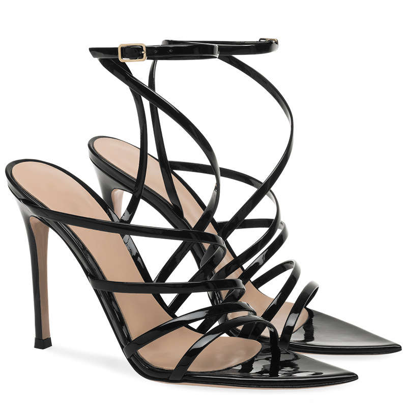 black heels (2).jpg