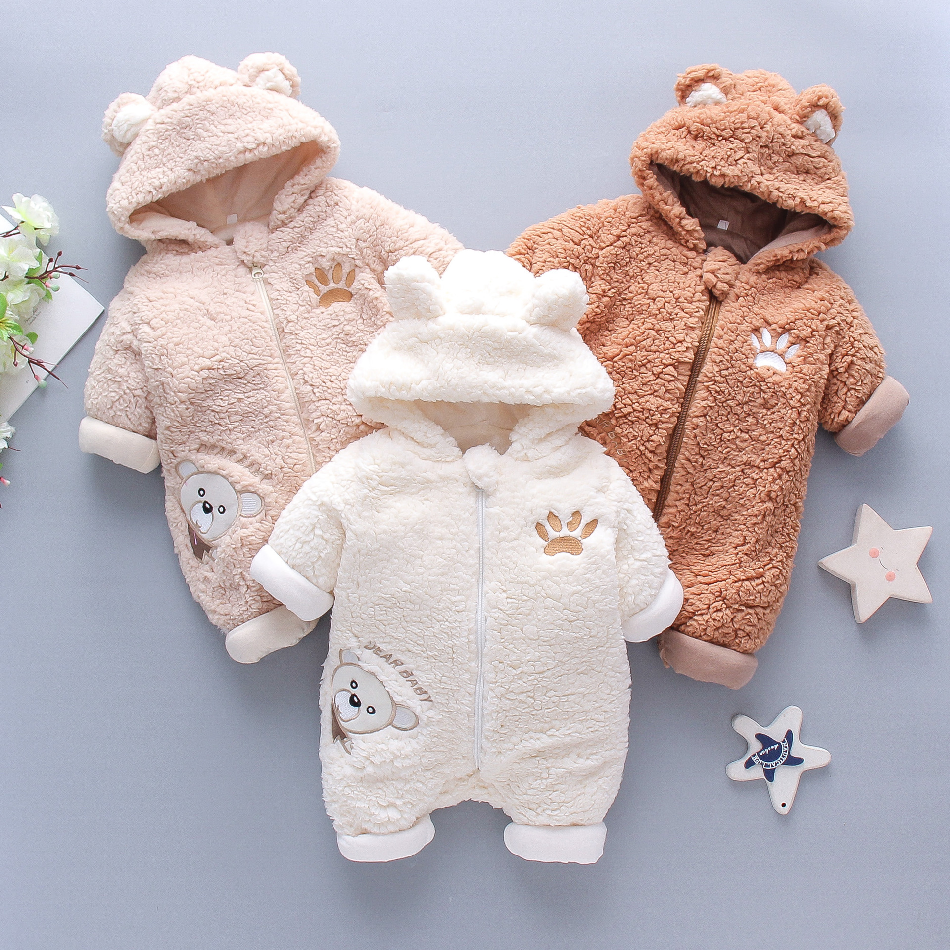 Baby and toddler jumpsuit winter 2024 children's clothing new lamb fur cartoon teddy bear embroidery thick hooded_voghion.com