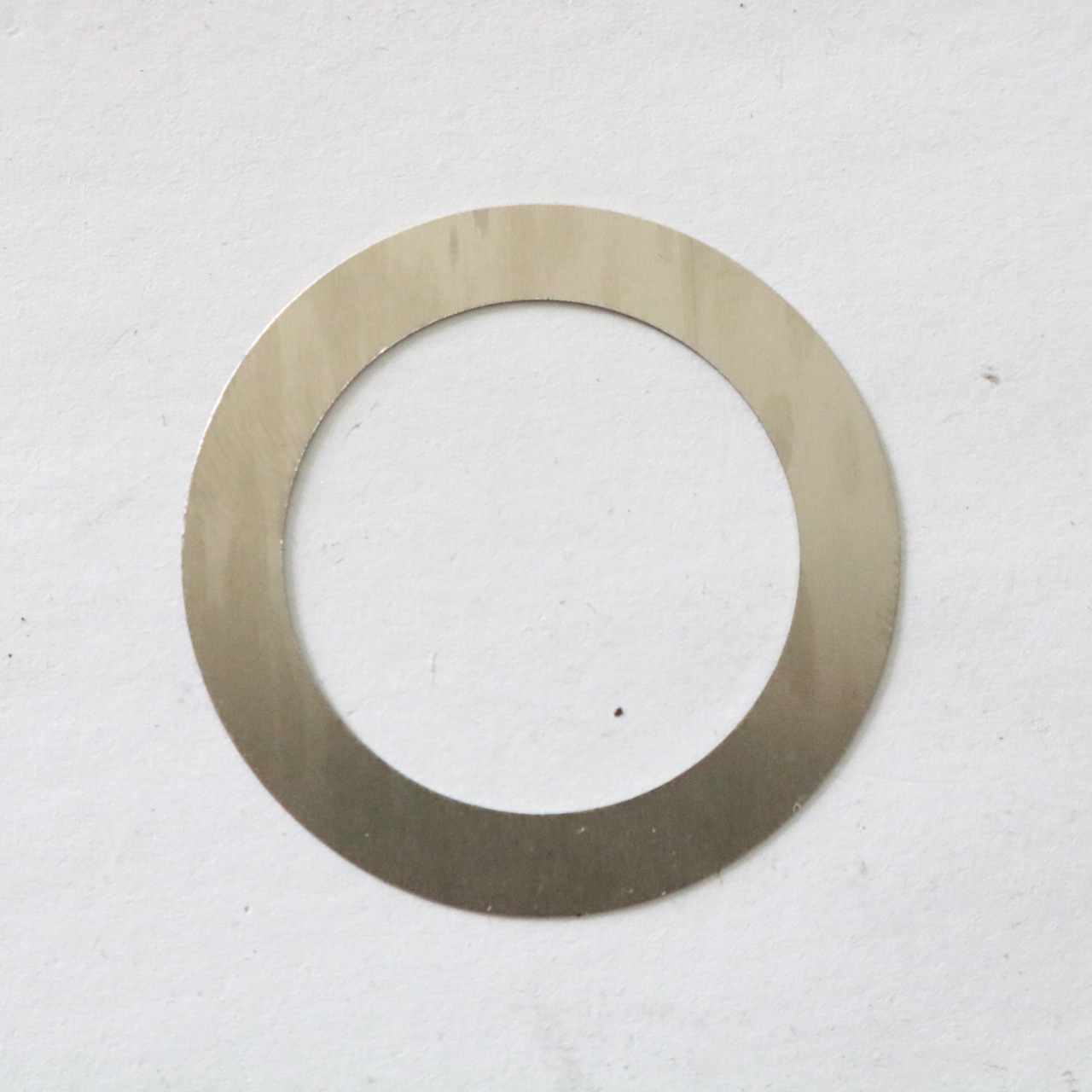 铁片图片,金属铁片,塑料管图片_大山谷图库