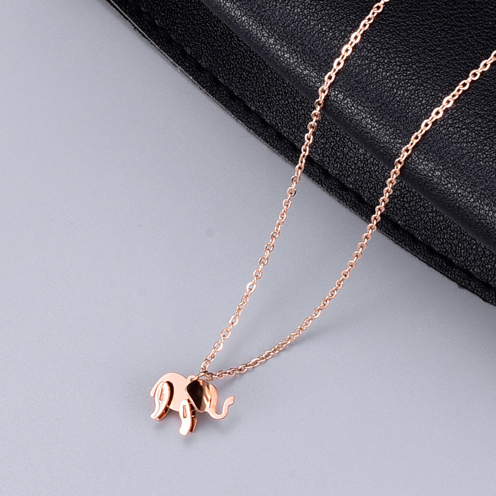 304 Stainless Steel Titanium Steel 18K Gold Plated Rose Gold Plated Inlaid Shell Inlaid Gold Heart Necklace display picture 7