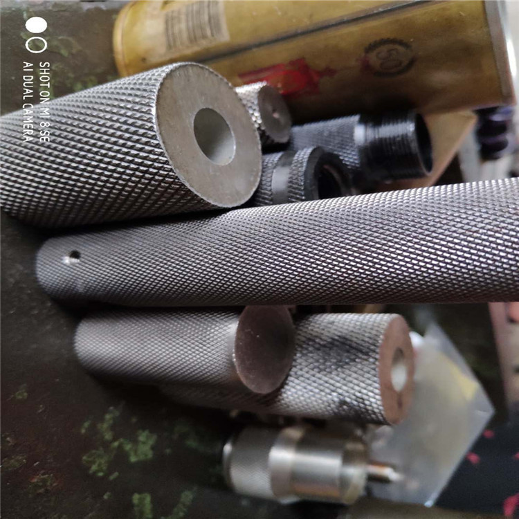 304拉花不锈钢管 攻牙滚花不锈钢管 直纹 网纹 拉花 加工