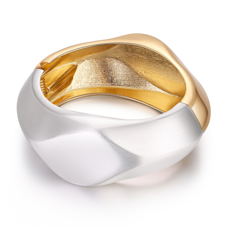 creative alloy open bracelet