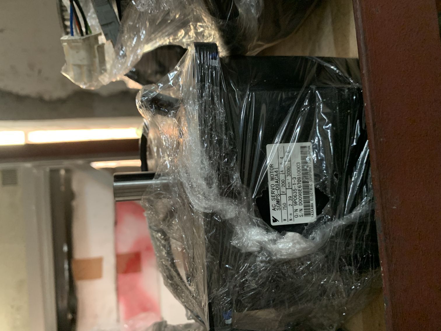 安川伺服电机SGMPS-08ACA41 现货