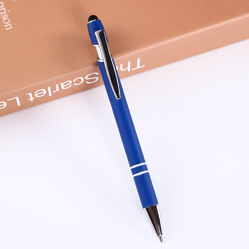 Pluma publicitaria de suministro directo de fábrica Bolígrafo de metal Letras personalizadas logotipo pantalla táctil bolígrafo alúmina pluma de aceite medio