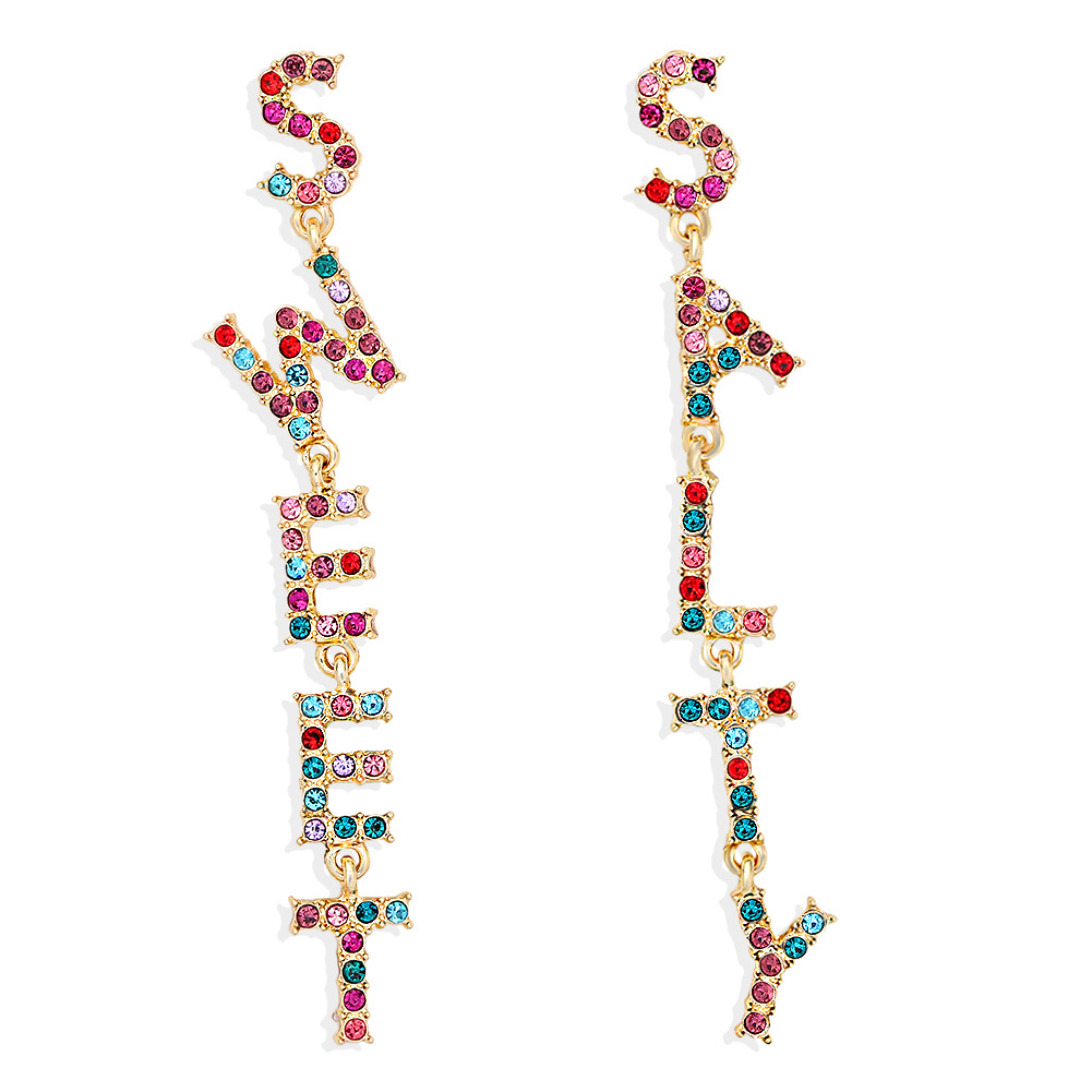 Pendientes Recomendados De Diamantes De Imitación Con Símbolo De Color De Letra Asimétrica Exagerada De Moda Nueva display picture 5